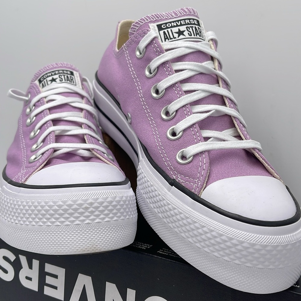Converse WMNS A09394F CTAS LIFT OX
CLASSIC AMETHYST/WHITE/BLACK Platforms Snkrs - Picture 5 of 16